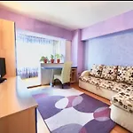 Central Apartment 4 Rooms Brasov